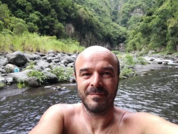 Homme cherche rencontre simple à Petite Île à la Réunion